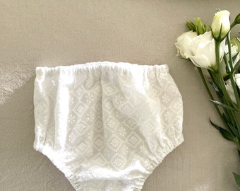Capa de fralda bordada anglaise algodão branco