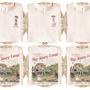 Puede incluir: Camisetas color crema con varios dise&ntilde;os de Toy Story. Algunas camisetas presentan ilustraciones de personajes con la opci&oacute;n de nombre, otras muestran un gr&aacute;fico de "Toy Story Land" con el texto "To Infinity and Beyond".