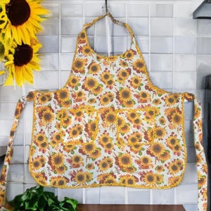 Sunflower Patterned Apron - Sunflower Kitchen Apron - Sunflowers - Sunflower Kitchen Decor