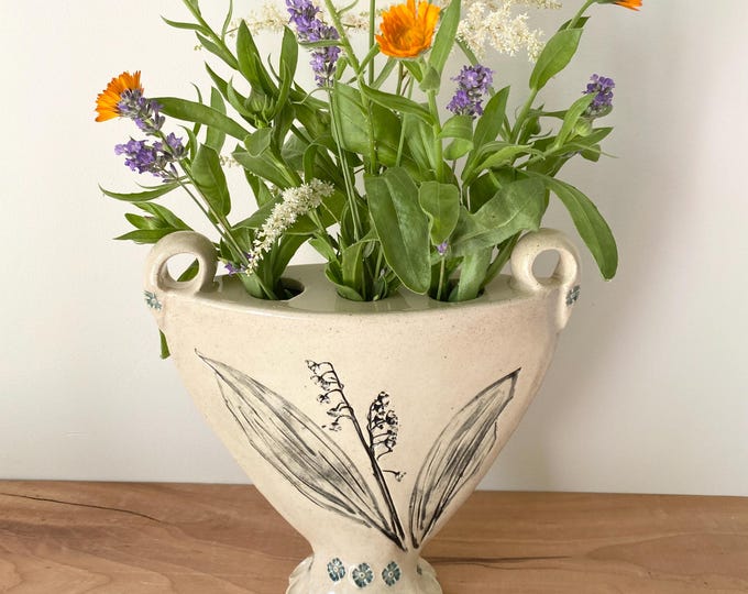 Featured listing image: Trophy Vase