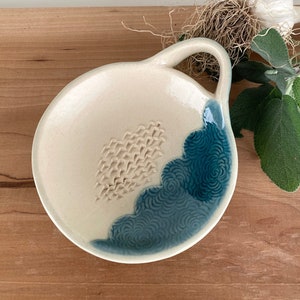 Ceramic garlic grater dipping dish, garlic and oil appetizer dipping bowl for hostess gift