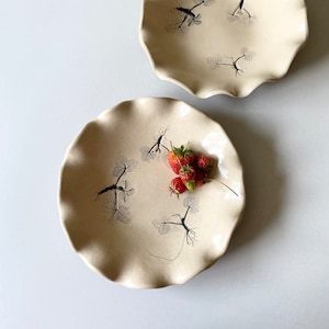 Scalloped dessert serving dish in white with wild strawberry imprint for a farmhouse garden party