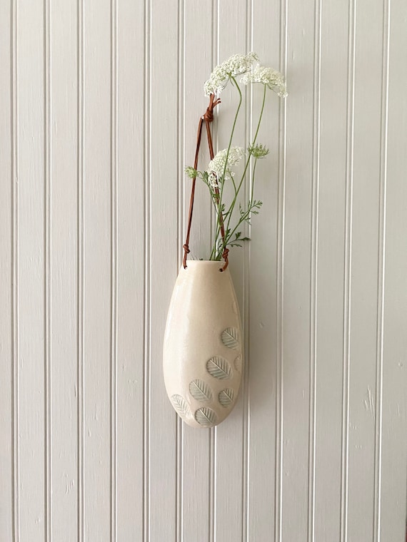 Wall sconce cheap flower holder