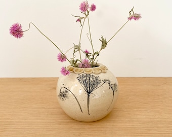 Small round flower vase in white with Queen Anne's Lace imprint, ceramic decorative bud vase for the modern farmhouse