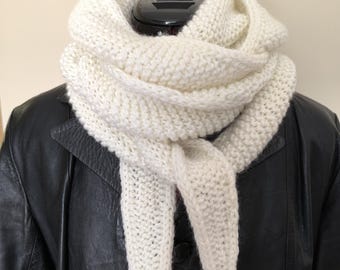 ソフィーフードニットマフラー、ハンドメイドベビーアルパカフード付き