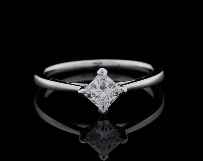 Elegant Princess Cut 0.70 TCW Moissanite Diamond Solitaire Ring Minimalist Engagement Ring Dainty White Gold Ring Timeless Jewelry Gift