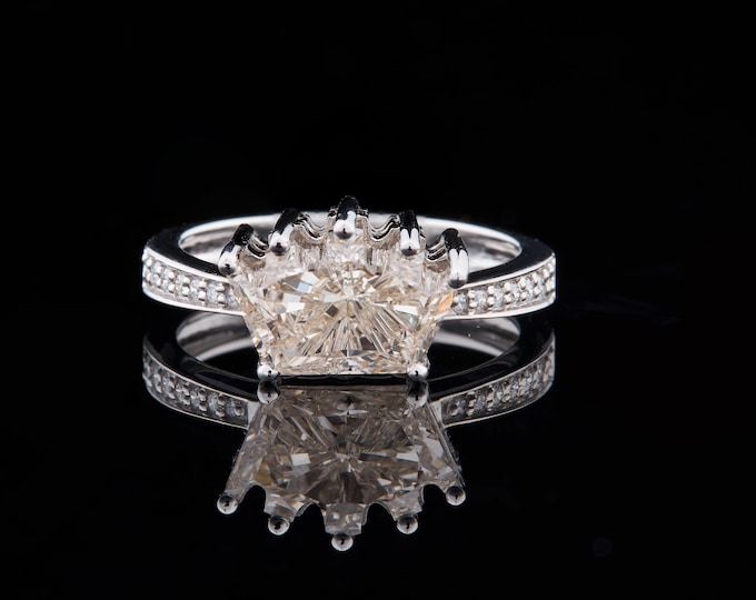 3CT Dazzling Custom Crown shape Diamond Ring Solitaire White Gold Ring with Side Stones Elegant Minimalist Promise Ring Wedding Jewelry Gift