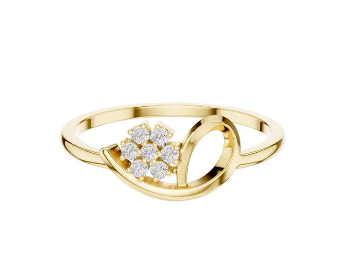 Elegant Gold Floral Ring with Diamond Cluster Minimalist Openwork Design Dainty Nature Inspired Jewelry Unique Promise Gift for Her