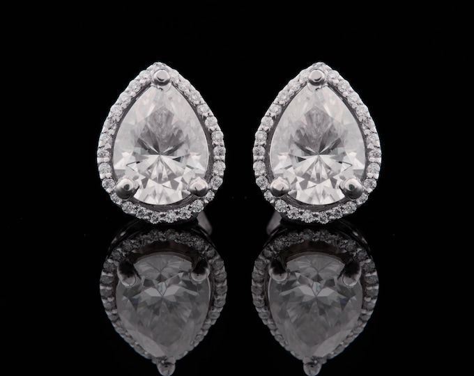 3.10 CT Pear Cut Button Prong Moissanite 14k Solid White Gold Halo Set Diamond Earring Studs Earrings Wedding Anniversary Gift For Her.