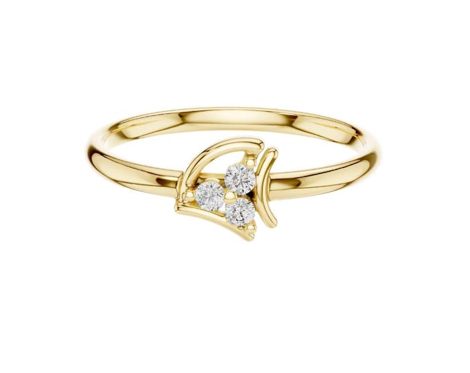 Delicate 18K Yellow Gold Ring with Unique Petal-Inspired Design and Sparkling Diamond Trio Elegant Fine Jewelry for Women Special Occasions