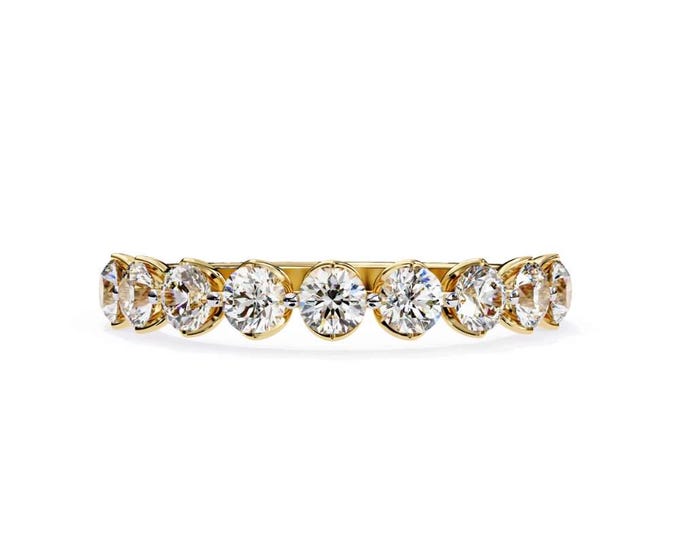 Elegant Yellow Gold Bezel Set Round Diamond Eternity Band Sparkling Full Circle Wedding Ring Timeless Bridal Jewelry for Wedding Gift
