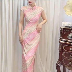 Retro Pink Qipao Dress – Romantic Cheongsam for Spring Summer Days–Soft Stretch Qipao Dress– Vintage Glamour– Luxury Gift for Her