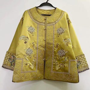 Chinese Embroidered Tang Jacket, gold Tang Suit, Vintage Oriental Top, Birthday Celebration Wear, Elegant Oriental Outfit, Hanfu Outerwear