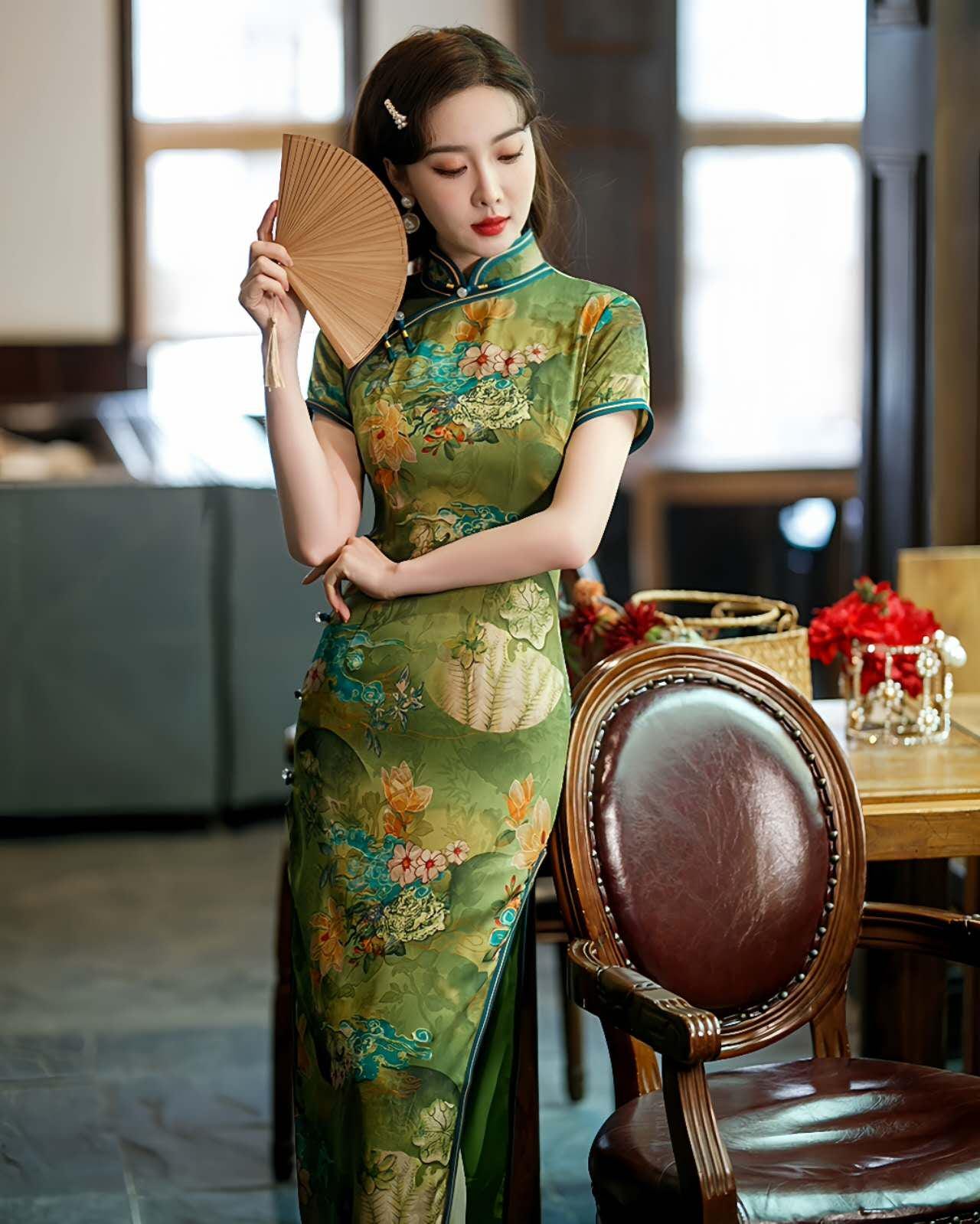 slim fit dress slacks Emerald Green Floral Silk Qipao Dress