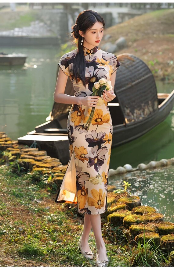 Vintage Floral Qipao Dress, Classic Style Cheongsam, Summer Dress,Garden Party Qipao, Long Floral Oriental Dress, Asian Wedding Guest Dress