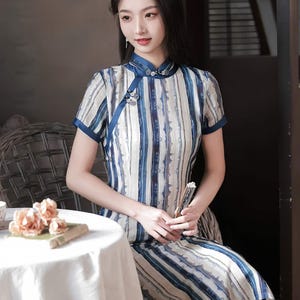 Striped Qipao Dress,Cheongsam Vintage,Summer Dress, Retro Oriental Outfit, Casual Cultural Dress, Minimalist Asian Gown,Artisanal Qipao Look