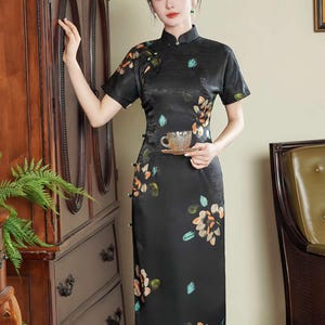 Schwarzes Jacquard Qipao, Chinesisches Cheongsam Kleid, Vintage Chinesisches Kleid, Plus Size M-4XL, Teezeremonie Kleid, Geschenk für Sie