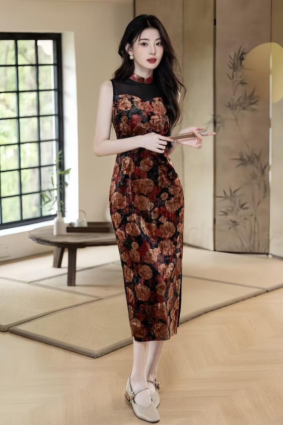 green emerald velvet dress Elegant Chinese vintage cheongsam. Black qipao dress.Chinese cheongsam dress.  Modern cheongsam. Traditional cheongsam clothing. Ordinary collar. Tea  ceremony Qipao dress. Bridal dress. Chinese Wedding Dress. Wedding cheongsam.  Custom gown. Elegant ball