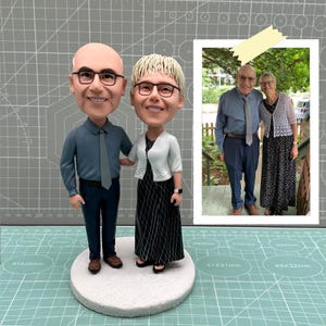 Custom couple bobbleheads, personalized wedding gifts for couples, unique Christmas gifts for couples, wedding anniversary gifts for parents