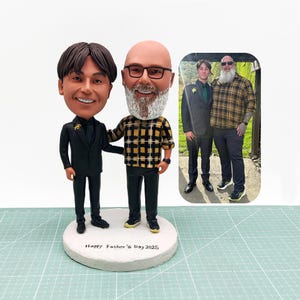 Customized father and son bobblehead,parent-child commemorative statues,family bobblehead,Christmas gifts for grandpa,father, birthday gifts
