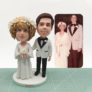 Custom couple bobbleheads, personalized wedding gifts for couples, anniversary gifts for parents, unique Christmas gifts for couples