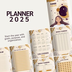 Puede incluir: Un planificador con un tema celestial. La portada presenta a una mujer con cabello largo y castaño y una luna creciente con estrellas. Las páginas interiores incluyen un calendario, páginas de planificación semanal y un desafío de ahorro.