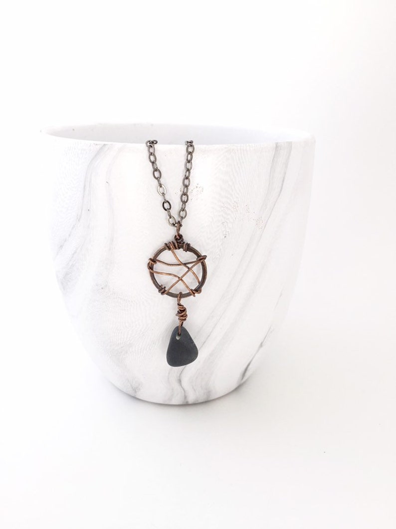 Black beach stone necklace geometric necklace dream catcher necklace modern necklace modern jewelry geometric jewelry black necklace