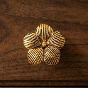 Golden Antique Flower Knobs: Floral Cabinet, Dresser, Wardrobes, Cupboards Drawer Pulls vintage, boho
