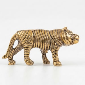 Golden Vintage Safari Tiger Cabinet Knobs – Metallic Drawer Pulls Handles, Animal Shaped Door Knob Set, Rustic Home Decor, Tiger Drawer Pull