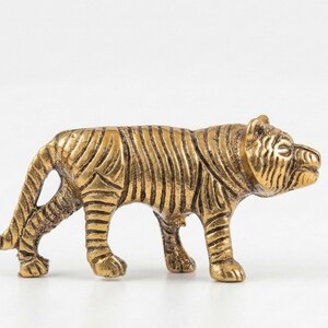 Golden Vintage Safari Tiger Cabinet Knobs – Metallic Drawer Pulls Handles, Animal Shaped Door Knob Set, Rustic Home Decor, Tiger Drawer Pull