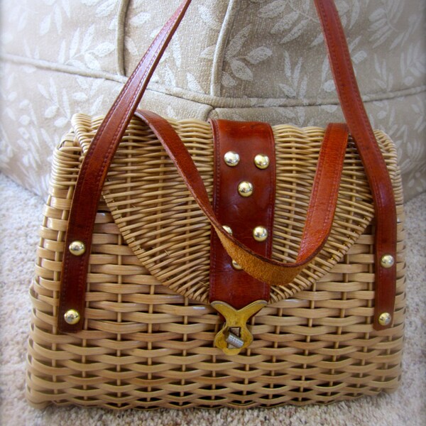 SALE Vintage Retro Woven Basket Purse Handbag Straw Made in British Hong Kong Leather Handles