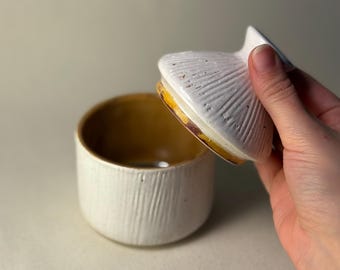 Handmade Ceramic Jar with Lid: Jewellery Box - Kitchen Storage -Ceramic Coffee Mug
