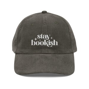 Bleiben Sie Bookish bestickte Cord-Kappe: Vintage-Stil Buch-Liebhaber-Hut