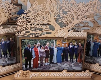 Family tree with photo, perfect as a wedding gift