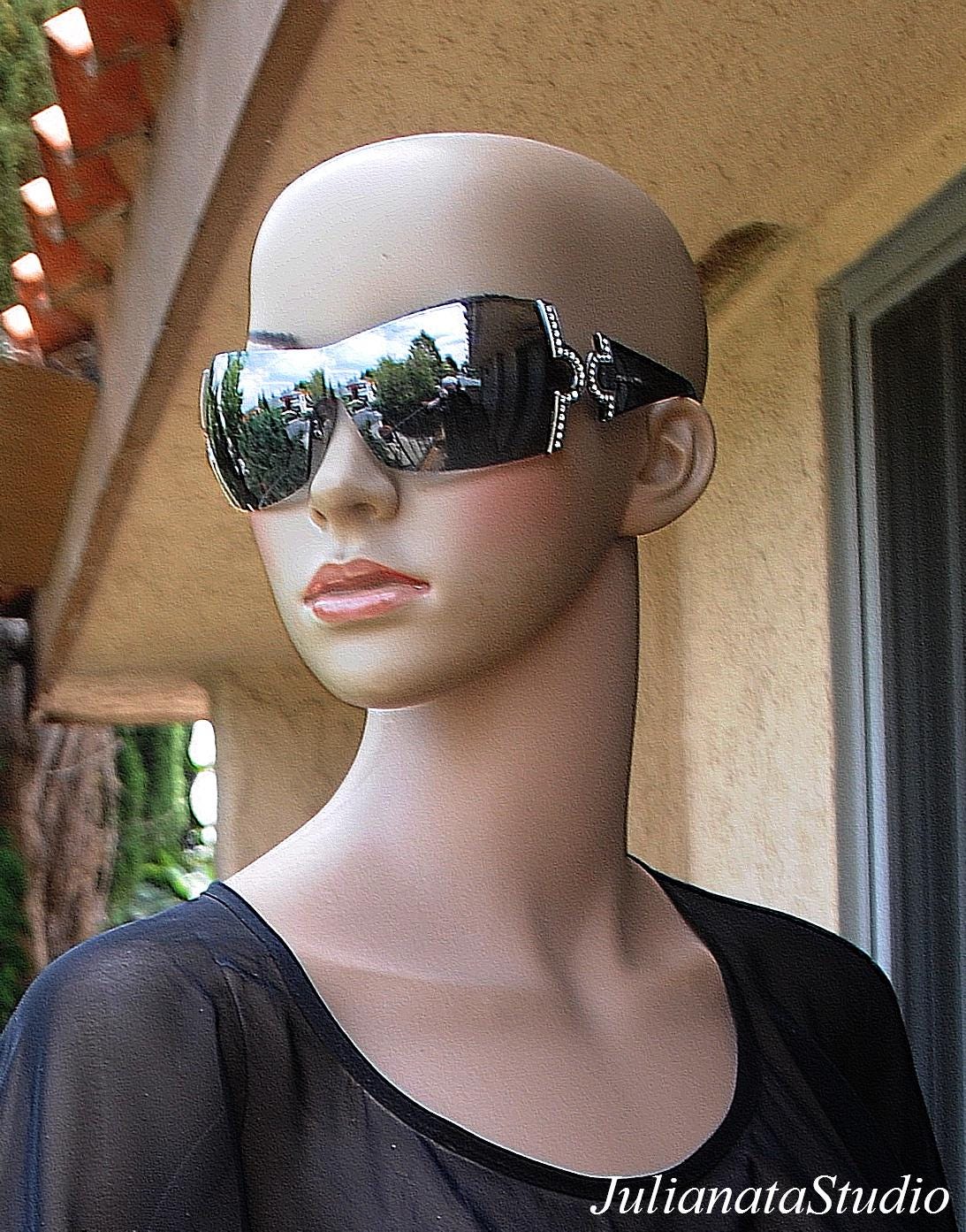 Bvlgari sunglasses hardly used authentic rare find!! Vintage Designer BVLGARI Sunglasses With Case and Cleaning  main image 4