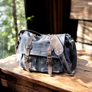 Bolsa de mensageiro masculina de couro de lona vintage | Bolsa de ombro de viagem para laptop, trabalho e uso diário | Bolsa tipo mochila retrô | Presente para ele