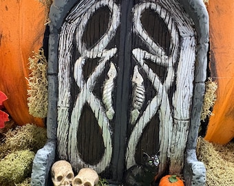 Spooky Gothic Fairy Door