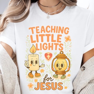 Camiseta retro de dibujos animados con luces pequeñas para maestros cristianos, camiseta para ministerio infantil de la iglesia, camiseta para escuela dominical, camiseta para enseñar a Jesús, regalo religioso