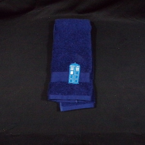 HECHO A PEDIDO - Doctor Who inspiró la toalla de mano Tardis