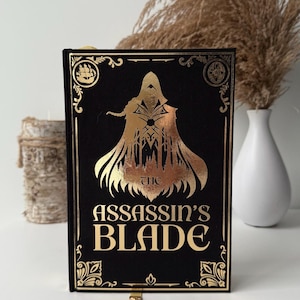 The Assassin&#39;s Blade autorstwa Sarah J. Maas: Ręcznie wykonana oprawa - seria Throne of Glass (Dostępne są inne kolory)