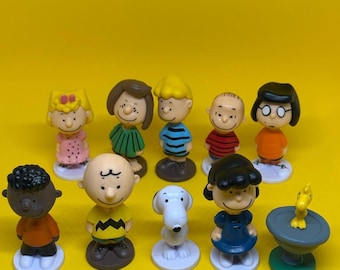 Figurki na tort Peanuts Snoopy: Charlie Brown, Lucy, dekoracja urodzinowa Woodstock