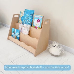 Montessori Wooden Bookshelf – Kids Book Storage, Minimalist Nursery Organizer, Toddler Shelf, Personalized Name, Eco-Friendly Gift