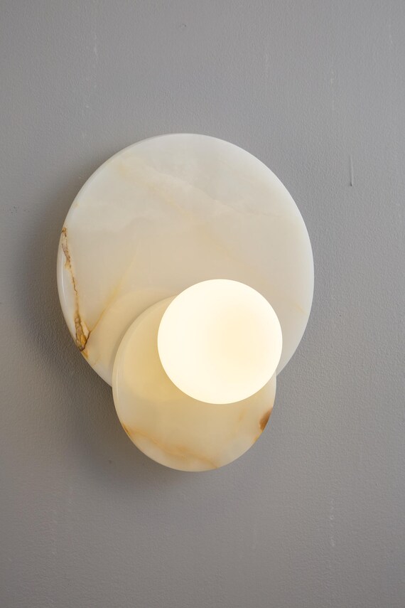 Organic Modern Minimalist Layered Marble Wall Light, Quiet Luxury Art Deco Sconce