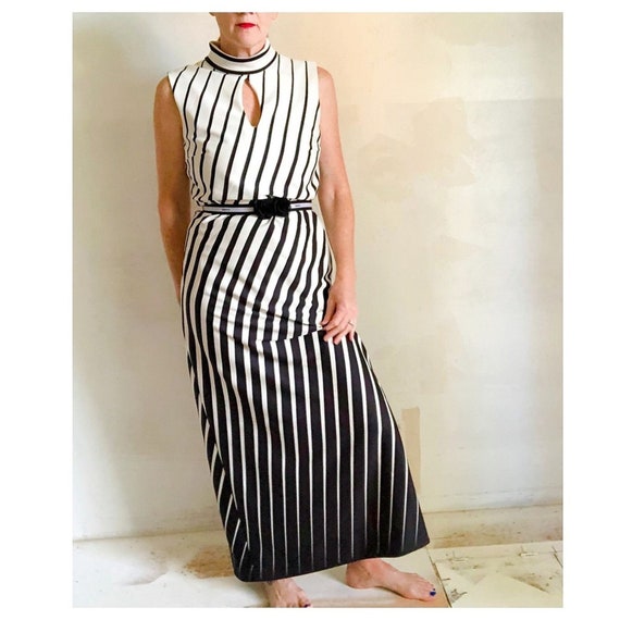 VTG 70s Ombré Asymmetrical Striped Maxi Dress. Mod