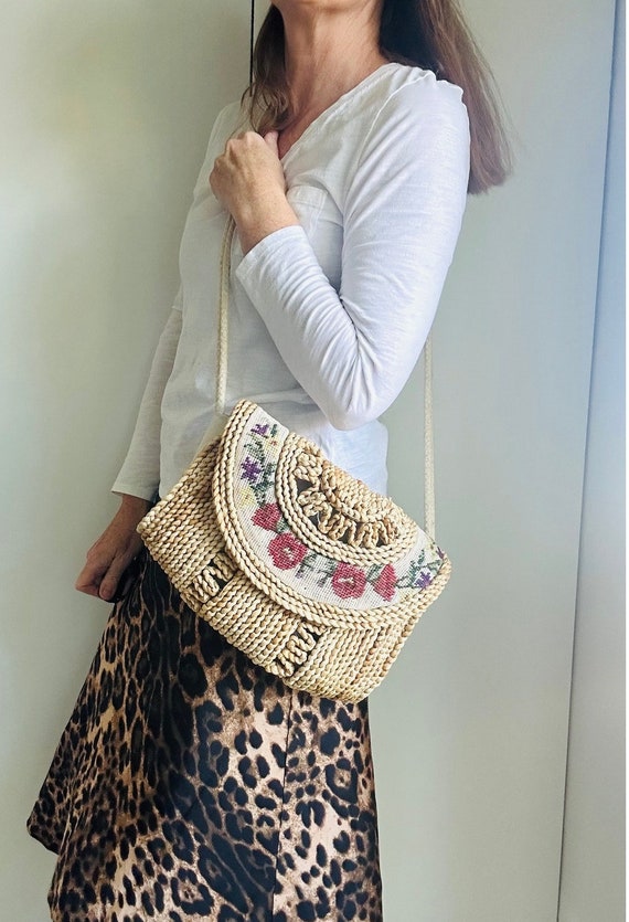 Vintage Wicker Crossbody Bag Embroidery Floral Acc