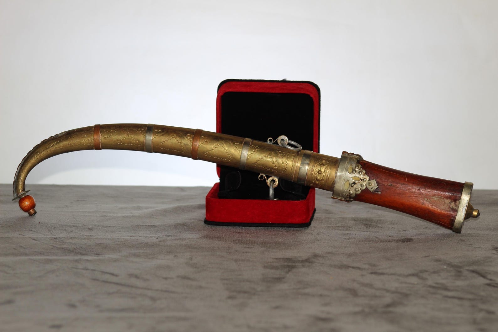 Moroccan Khanjar Dagger with Engraved Brass Scabbard and Bone Handle — view 9