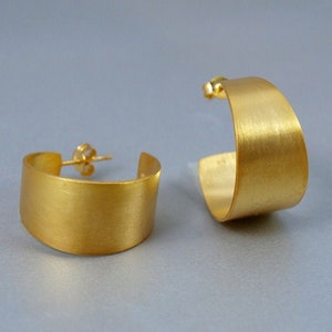 Plain hoop 2025 earrings in bulk