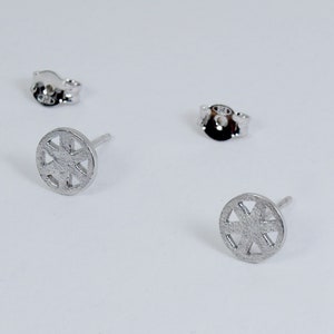 Small Dot Silver Stud Earrings Modern Geometric Style for Multi Piercings Platinum-plated Silv