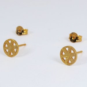 Small Dot Silver Stud Earrings Modern Geometric Style for Multi Piercings Gold-plated Silver