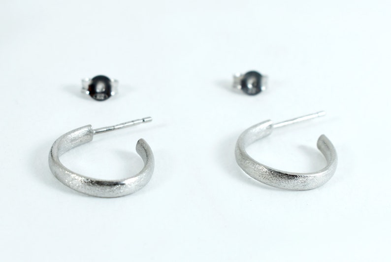 Minimalist Hoop Earrings Small Hammered Silver Hoops Elegant Everyday Jewelry image 7